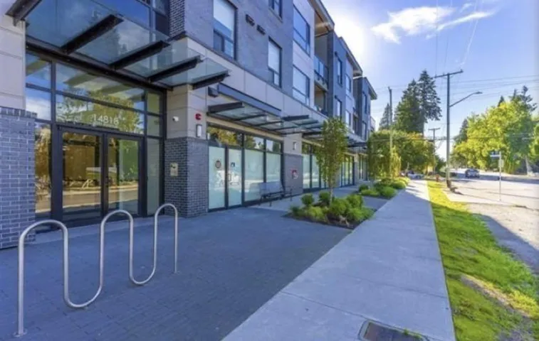 211 14818 60 AVENUE, Surrey, British Columbia V3S1R9