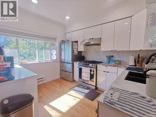 2 9288 KEEFER AVENUE, Richmond, British Columbia V6Y4K9