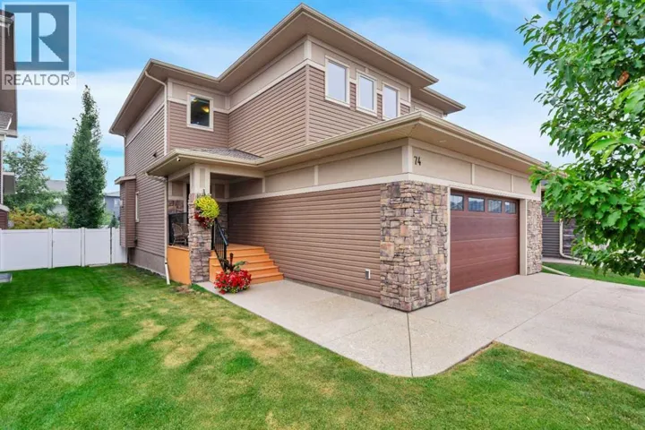 74 Lazaro Close, Red Deer, Alberta T4R0R8