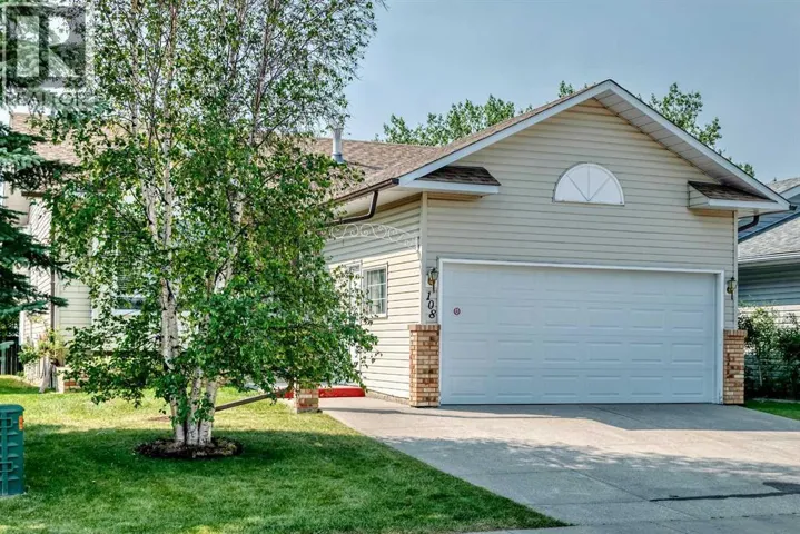 108 Woodside Close NW, Airdrie, Alberta T4B2C7