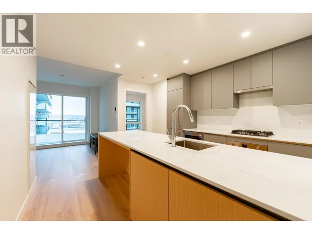 902 7977 LANSDOWNE ROAD, Richmond, British Columbia V6X0X7