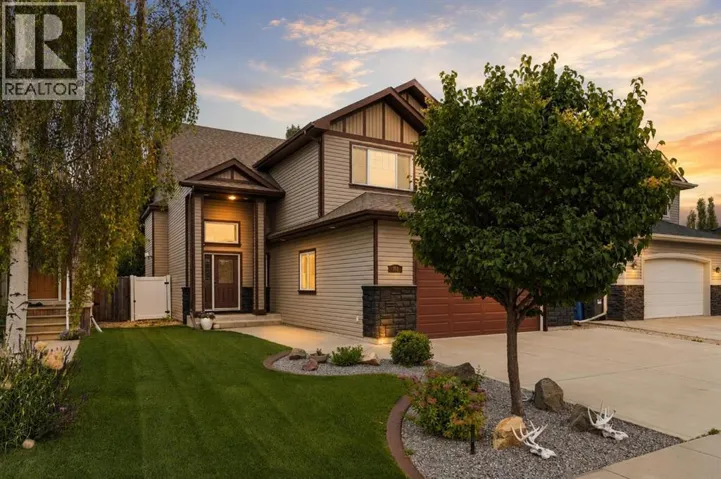 100 Vincent Close, Red Deer, Alberta T4R0H8