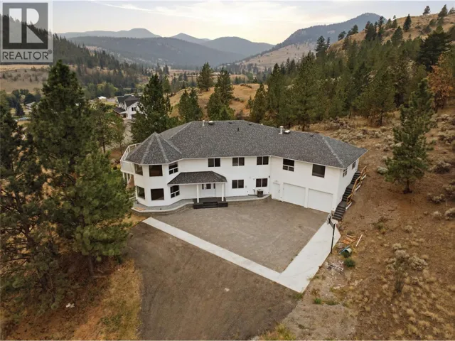 7035 Blackwell Road, Kamloops, British Columbia V2C6V8