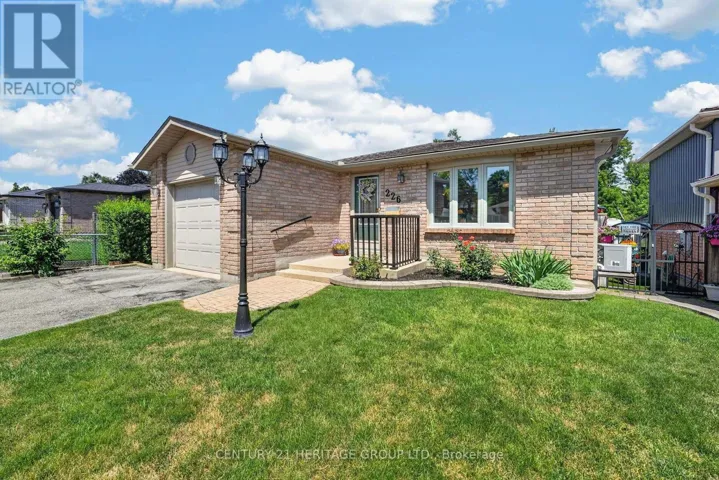 226 LILLIAN CRESCENT, Barrie (Sunnidale), Ontario L4N5Y8