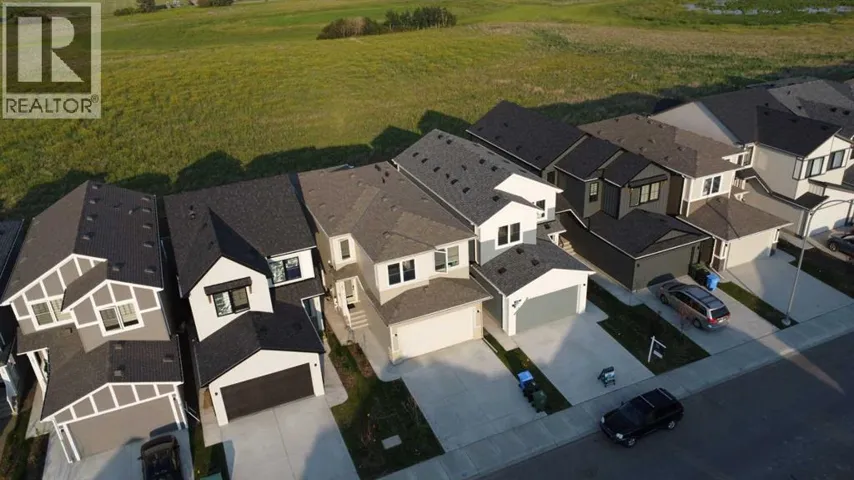 143 Belvedere Crescent SE, Calgary, Alberta T2A7Y5