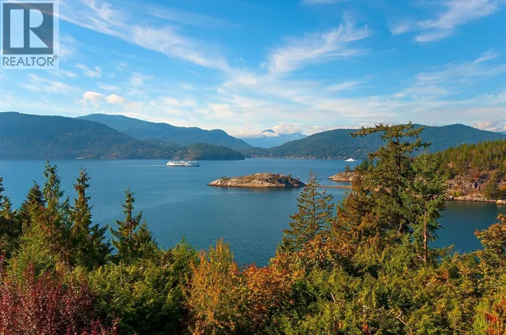 6175 NELSON AVENUE, West Vancouver, British Columbia V7W2A1