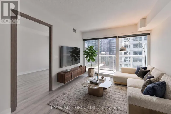 903 - 17 BATHURST STREET, Toronto (Waterfront Communities), Ontario M5V0N1
