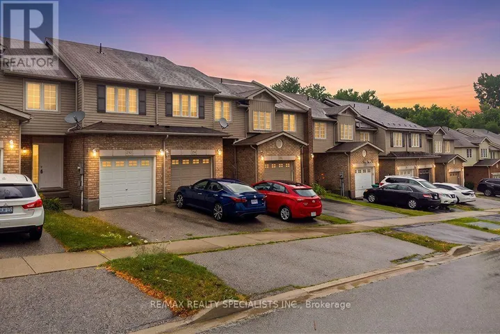 292 BRIARMEADOW DRIVE, Kitchener, Ontario N2A4L1