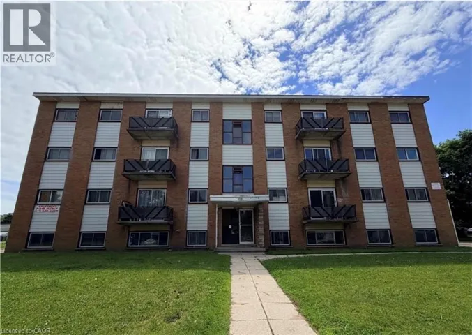 443 HAZEL Street Unit# 9, Waterloo, Ontario N2L3P7