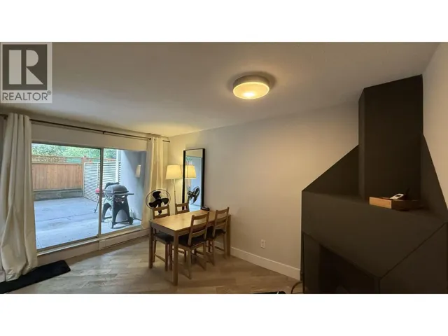 101 985 W 10TH AVENUE, Vancouver, British Columbia V5Z1L9