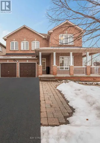 384 SPRUCE GROVE CRESCENT, Newmarket (Woodland Hill), Ontario L3X2X3