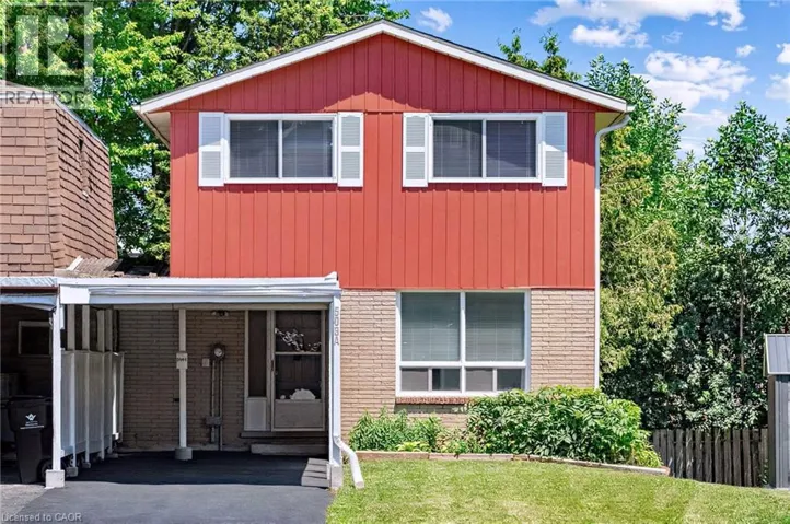 506 LONELM Court Unit# A, Waterloo, Ontario N2L5E1