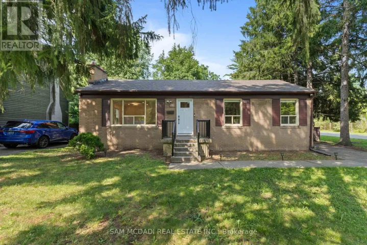 1153 MONA - UPPER ROAD, Mississauga (Port Credit), Ontario L5G2Z8