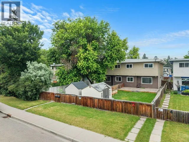 6120B 33 Avenue NW, Calgary, Alberta T3B1B8