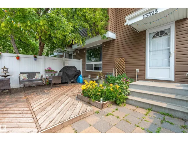 13323 47 ST NW, Edmonton, Alberta T5A3L5