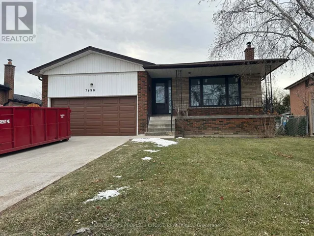 7490 MIDDLESHIRE DRIVE, Mississauga (Malton), Ontario L4T3S2