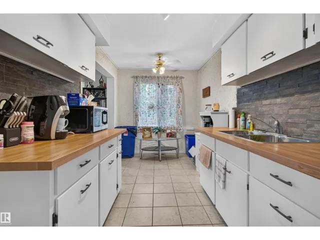 #12 14120 80 ST NW, Edmonton, Alberta T5C1L6