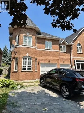 16 ROYAL CHAPIN CRESCENT, Richmond Hill (Westbrook), Ontario L4S1Z9