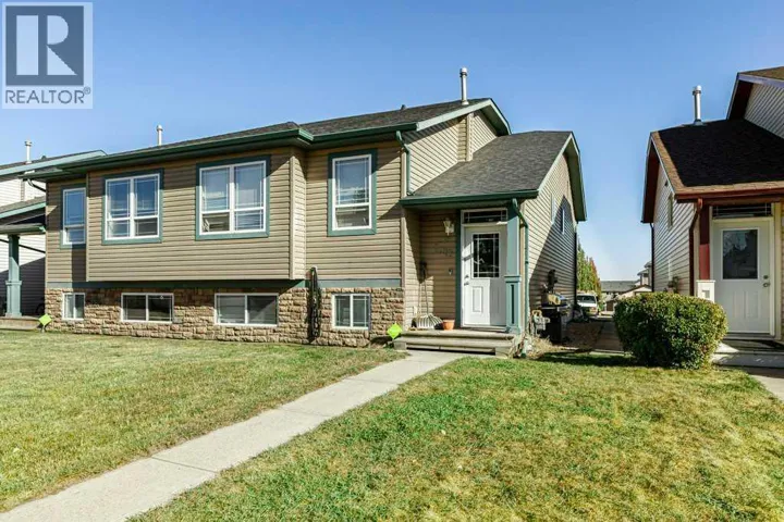 7017 Deer Street, Lacombe, Alberta T4L1Y9