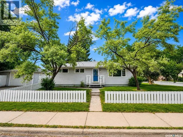 1410 4th AVENUE N, Regina, Saskatchewan S4R0T1