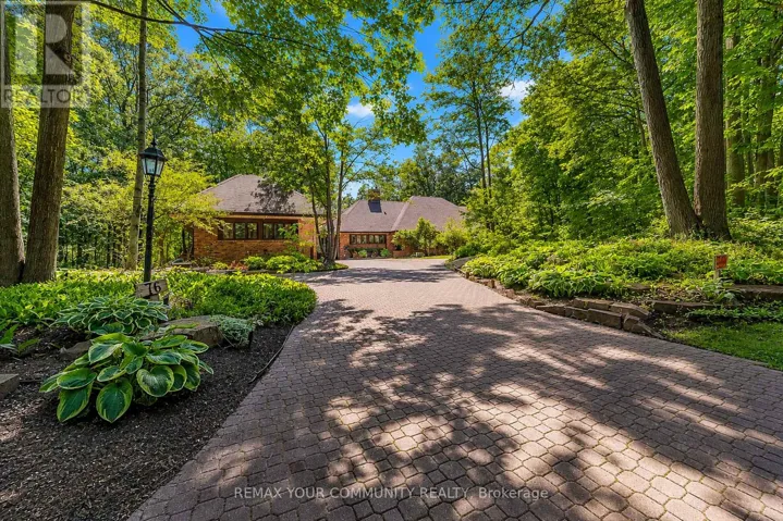 76 TRAILWOOD CRESCENT, Richmond Hill, Ontario L4E3L9