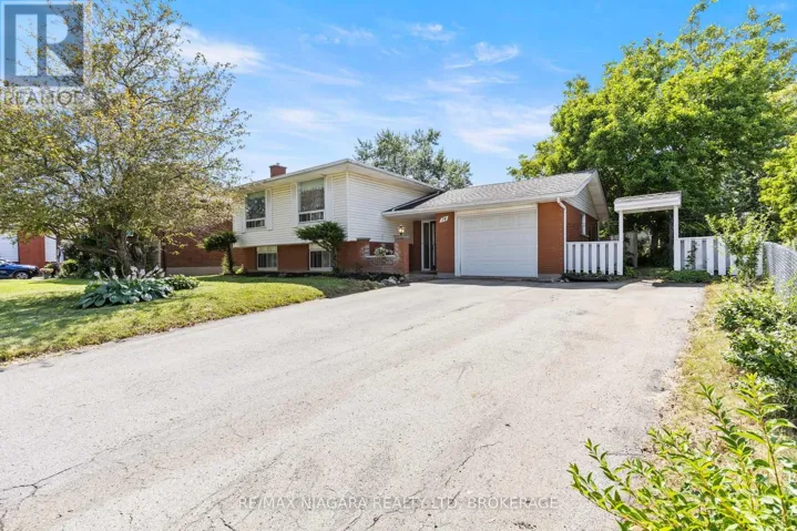 74 WESTWOOD CRESCENT, Welland (Prince Charles), Ontario L3C4R3
