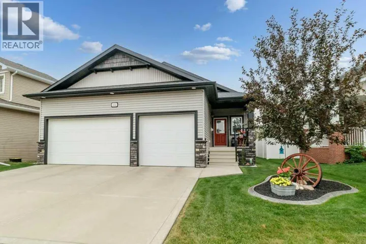 4112 45 Avenue, Sylvan Lake, Alberta T4S0B9