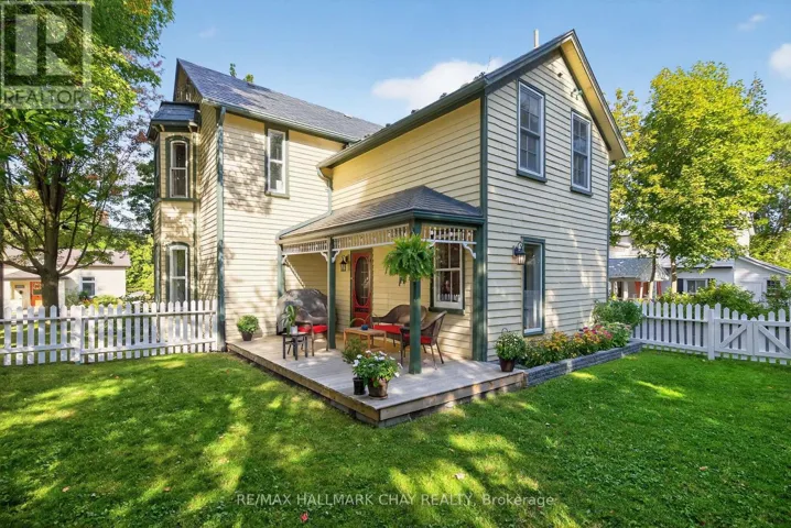 221 PROSPECT STREET, Newmarket (Central Newmarket), Ontario L3Y3T8