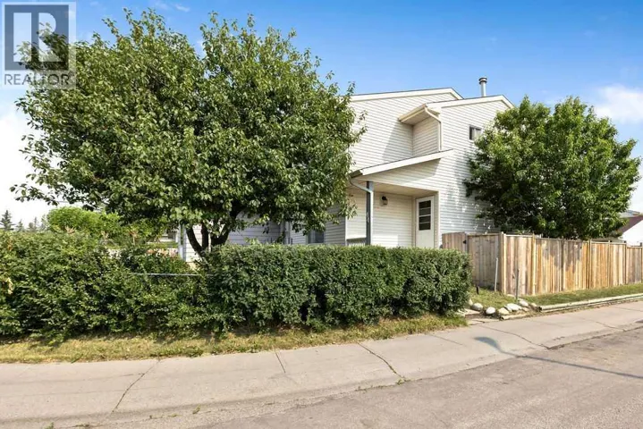 44 Falwood Crescent NE, Calgary, Alberta T3J1E3