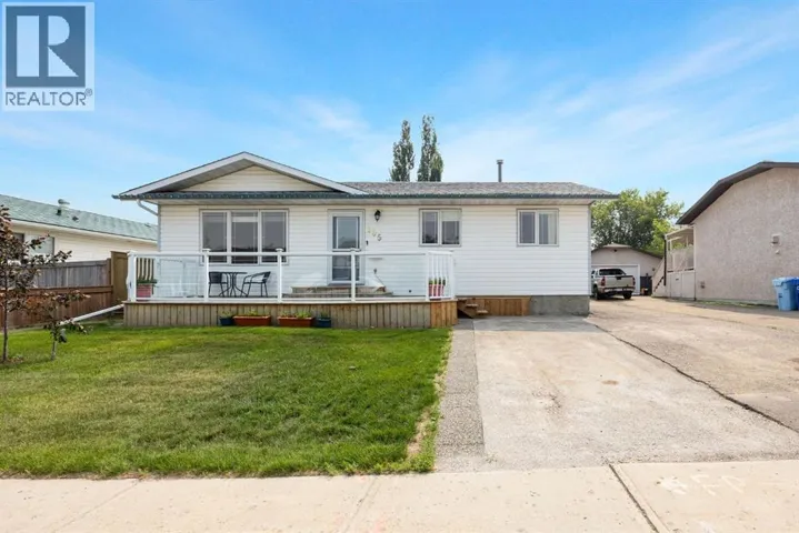 105 Oaks Crescent, Fort McMurray, Alberta T9K1M4