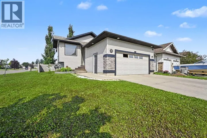 8 Pinnacle Way, Grande Prairie, Alberta T8W2X6