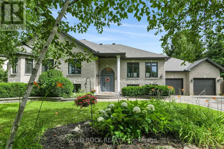 7040 DONWEL DRIVE, Ottawa, Ontario K4P1M7
