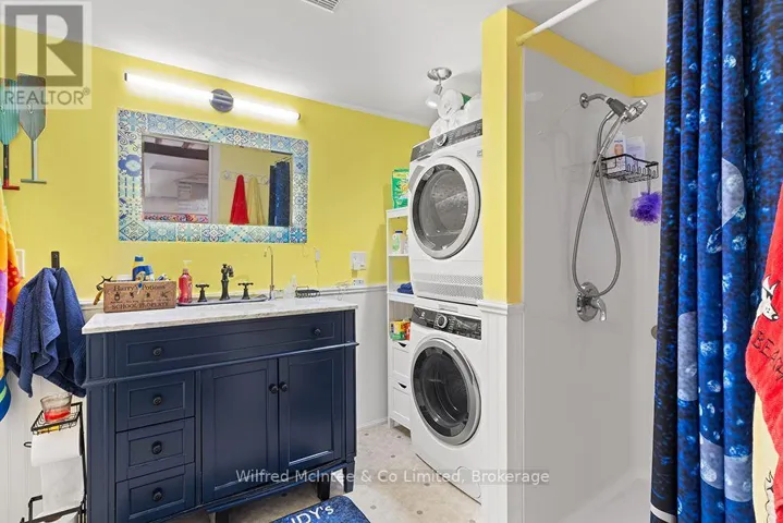 780