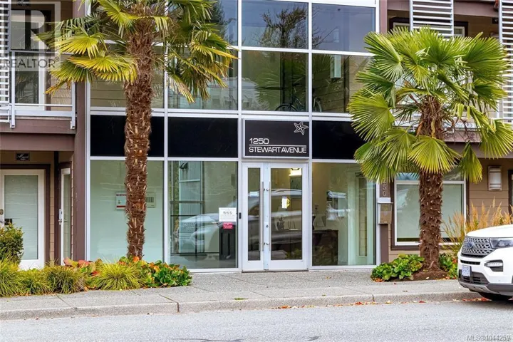 401 1250 Stewart Ave, Nanaimo, British Columbia V9S4C9