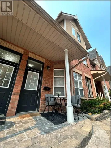 6 - 125 HALL STREET, Richmond Hill (Mill Pond), Ontario L4C4N9