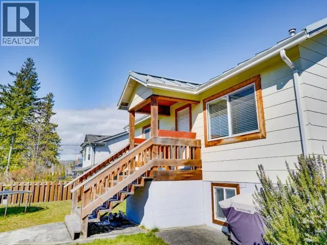 4212 MANSON AVE, Powell River, British Columbia V8A3M6