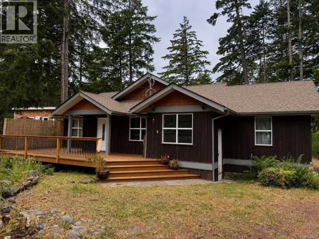 685 Rollo Rd, Gabriola Island, British Columbia V0R1X3