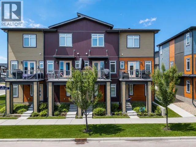 11 Sage Bluff Gate NW, Calgary, Alberta T3R1T5