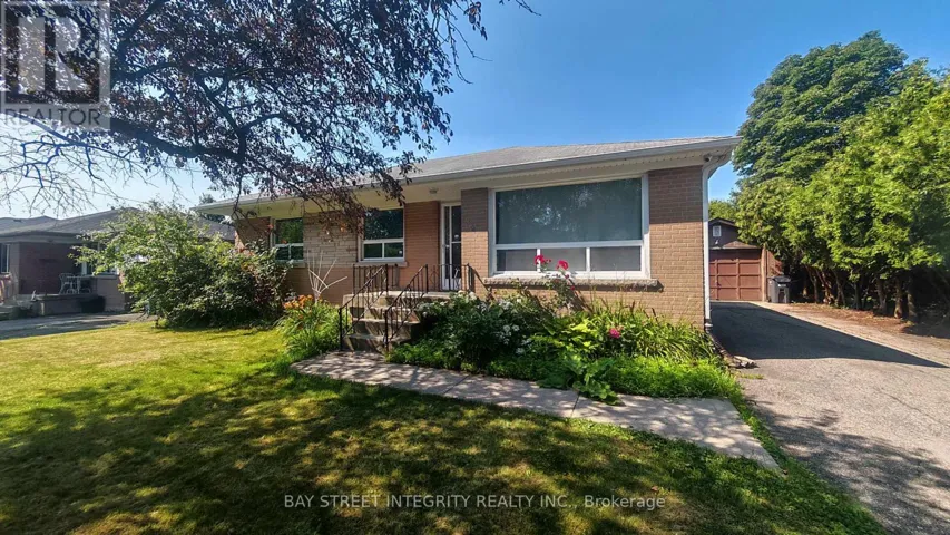 505 SANDMERE PLACE, Oakville (WO West), Ontario L6L4G5