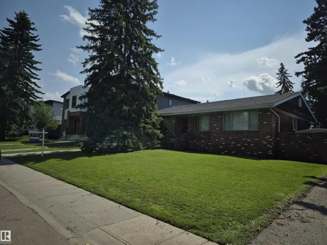 11715 83 AV NW, Edmonton, Alberta T6G0V2
