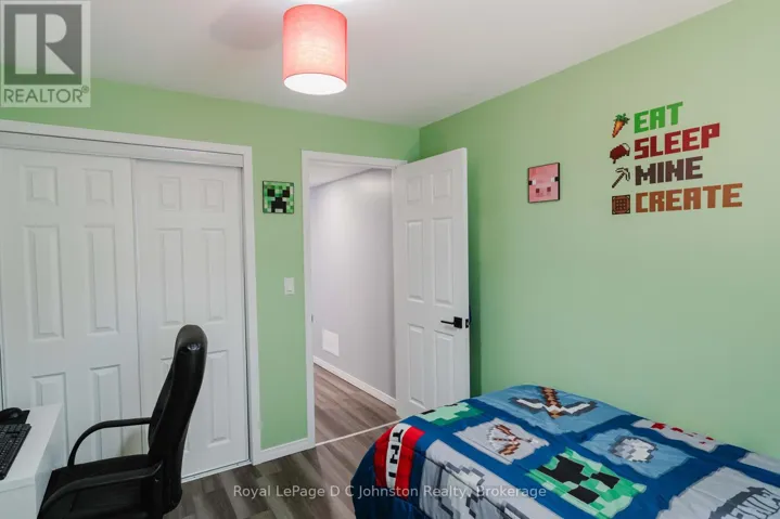 780