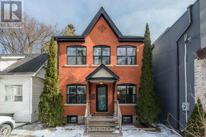 237 RHODES AVENUE, Toronto (Greenwood-Coxwell), Ontario M4L3A2