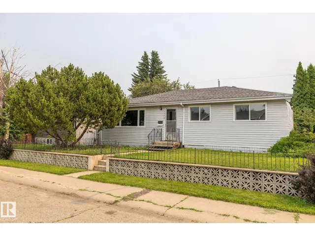 13207 77 ST NW, Edmonton, Alberta T5C1C8