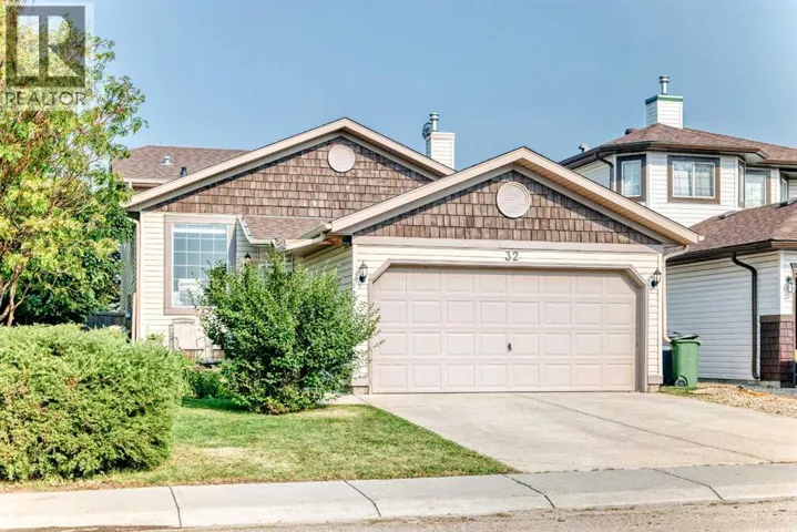 32 CIMARRON MEADOWS Way, Okotoks, Alberta T1S1T4