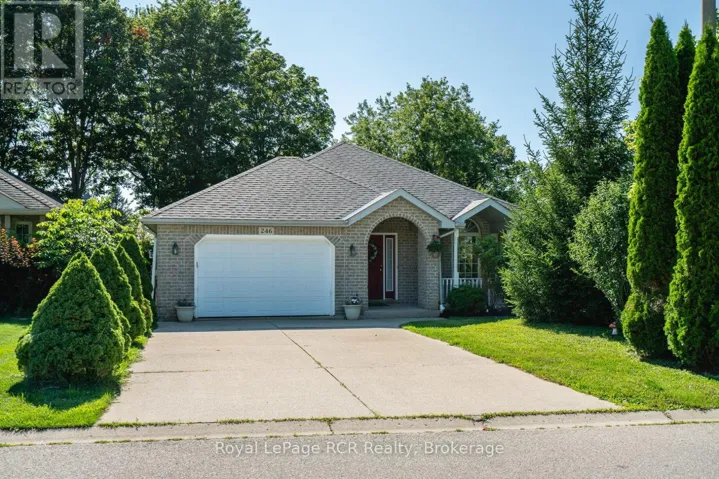 beautiful bungalow on great street in Hanover