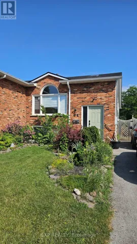 UPPER - 64 CHAPEL HILL CRESCENT, Welland (N. Welland), Ontario L3C6G9
