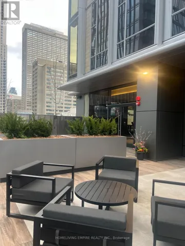 2212 - 11 YORKVILLE AVENUE, Toronto (Annex), Ontario M4W1L2