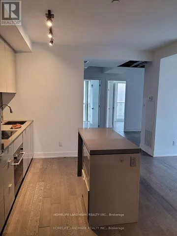 7 GREENVILLE STREET, Toronto (Bay Street Corridor), Ontario M4Y0E9