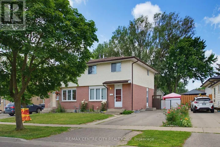 581 DEVERON CRESCENT, London South (South T), Ontario N5Z4M4