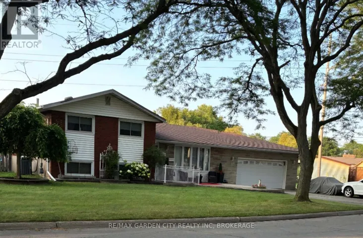 8842 ROOSEVELT STREET, Niagara Falls (Chippawa), Ontario L2G7A2